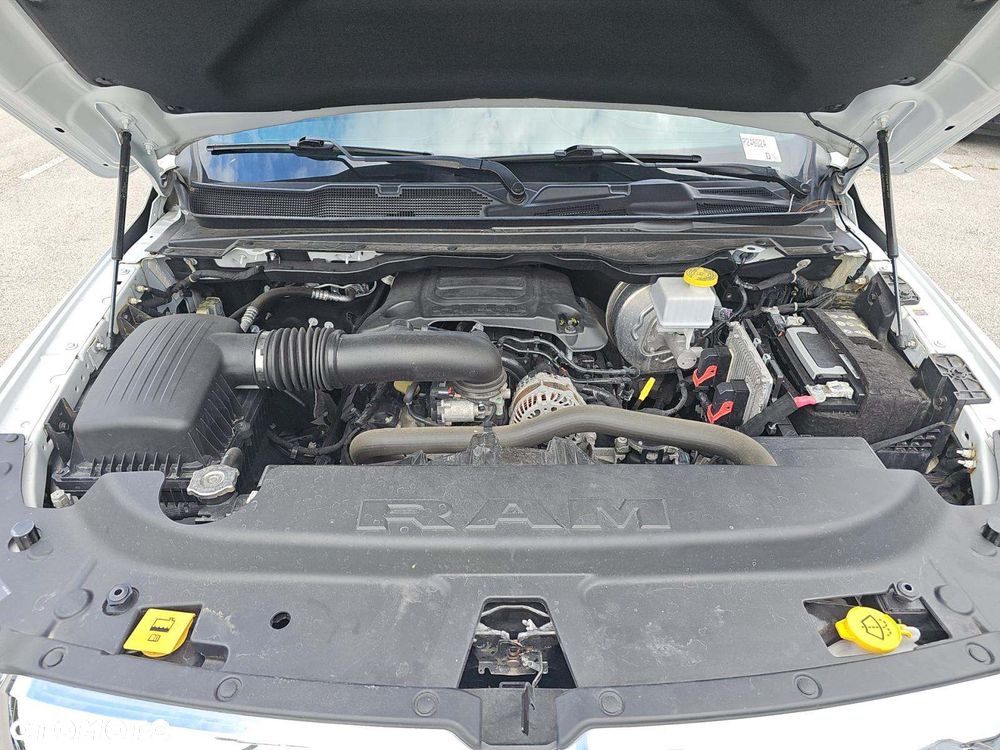 RAM 1500 5.7 Crew Cab Limited - 11