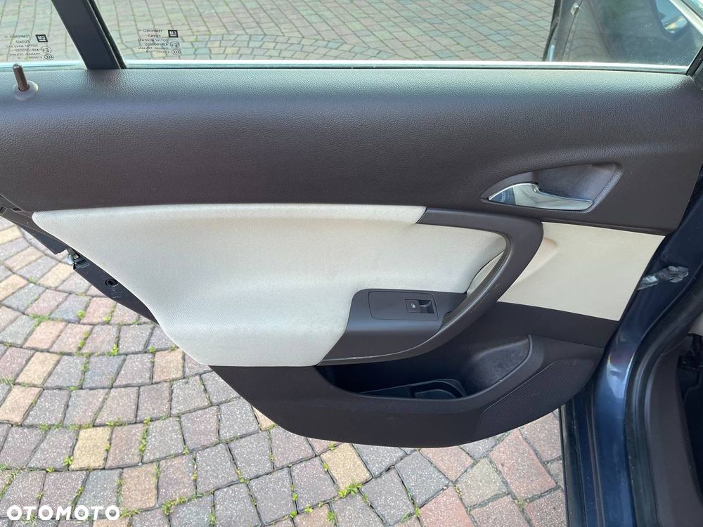 Opel Insignia 1.8 Elegance - 16