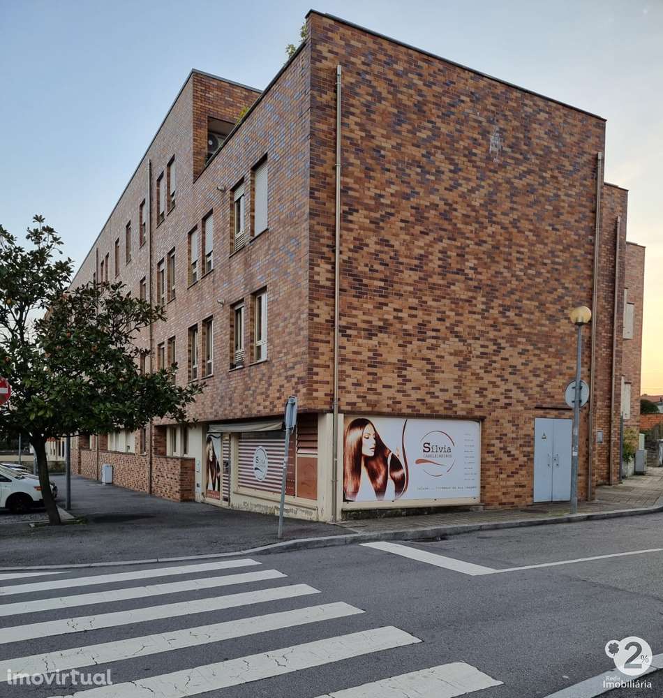Apartamento T2 em Custóias ( Avilhó ) - Grande imagem: 2/18