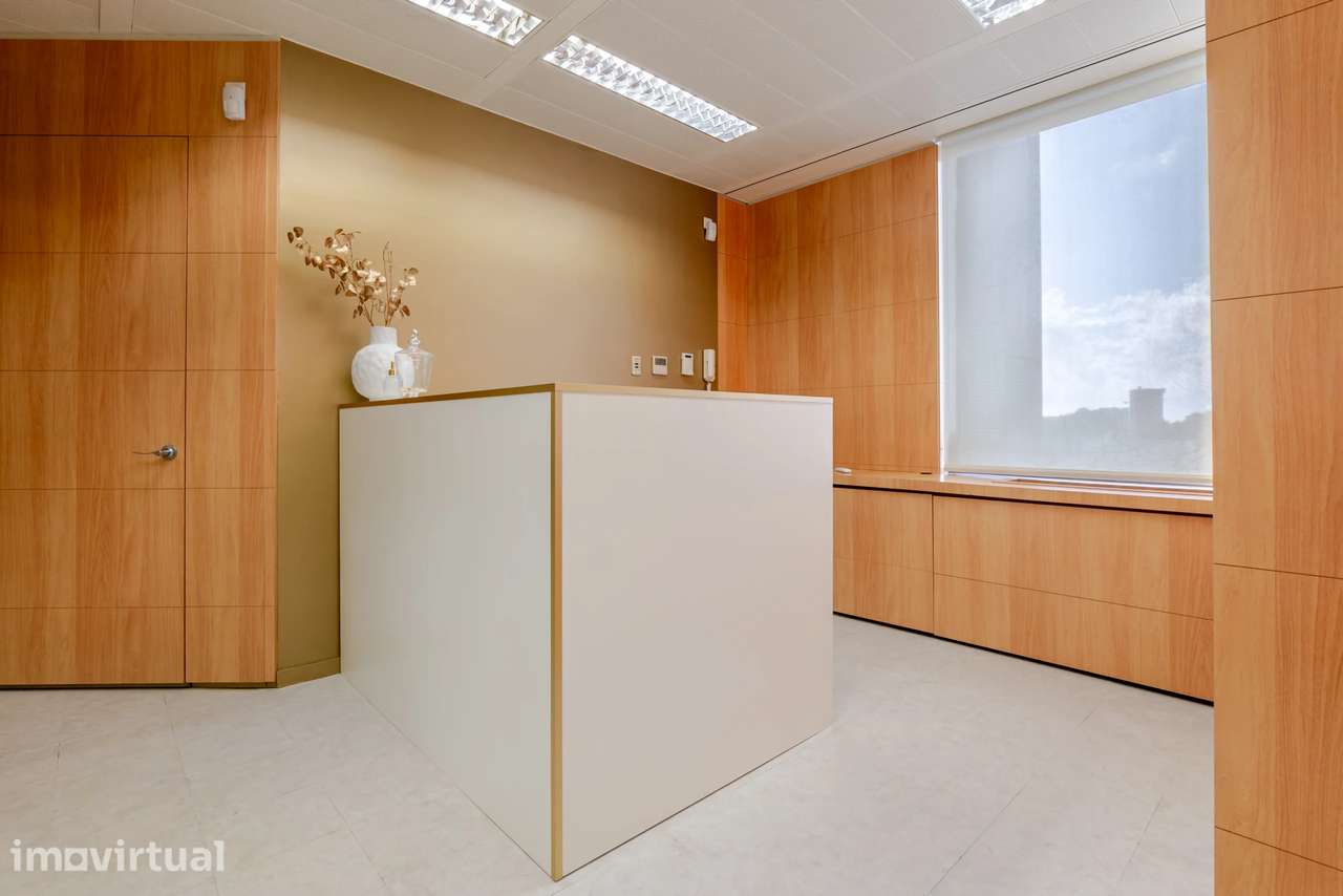 Espaço comercial  para venda em Porto - Grande imagem: 4/14