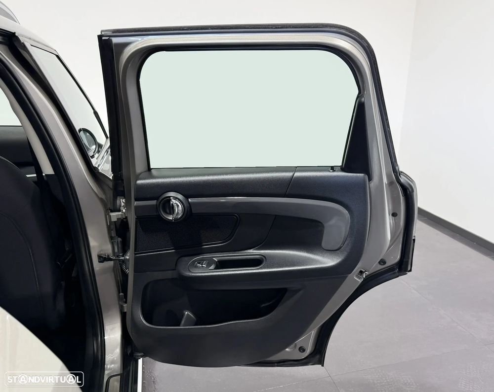 MINI Countryman Cooper SE ALL4 Auto - 48