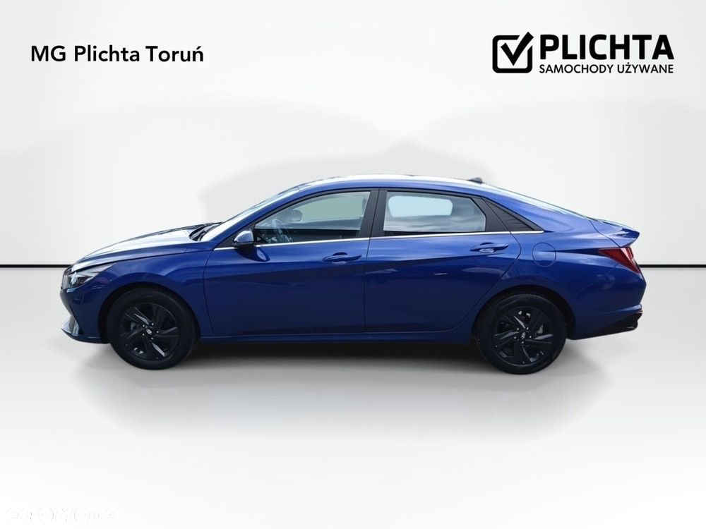 Hyundai Elantra - 9