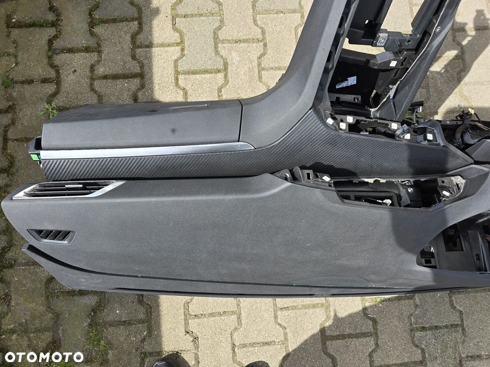 Peugeot 3008 ll 5008 ll deska komplet z pasami oryginał