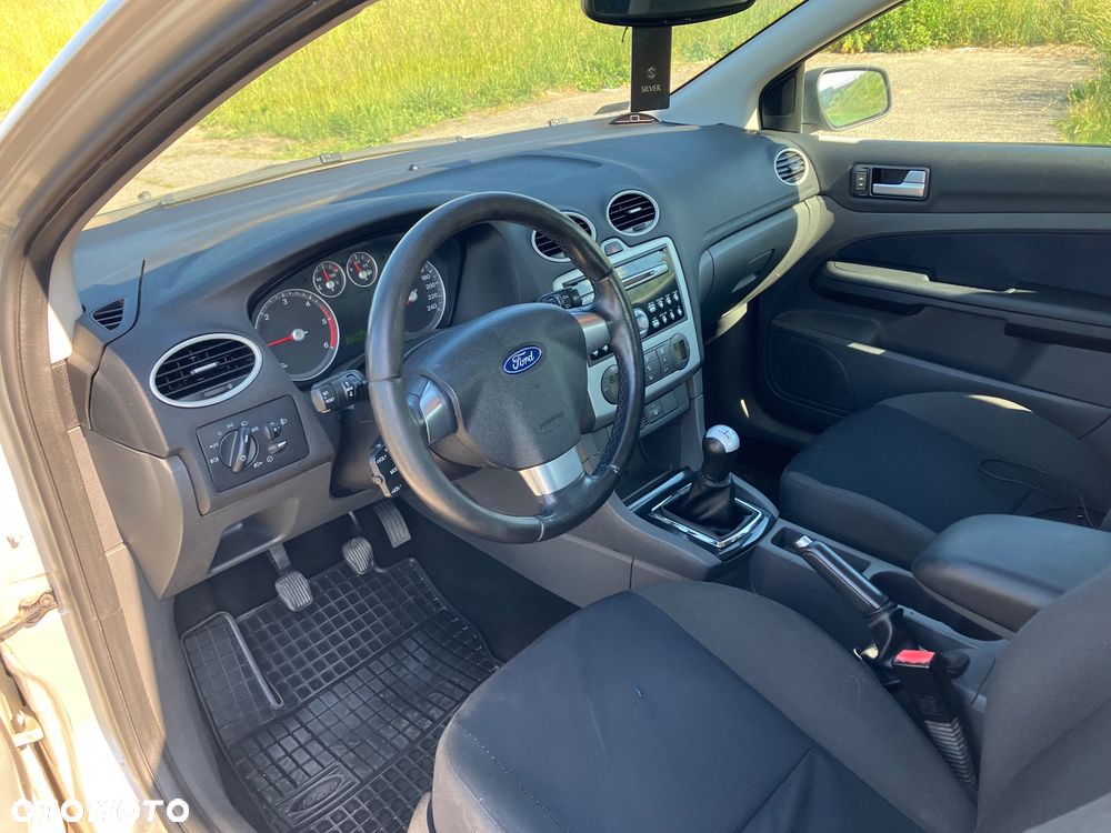 Ford Focus 1.8 TDCi Sport - 9