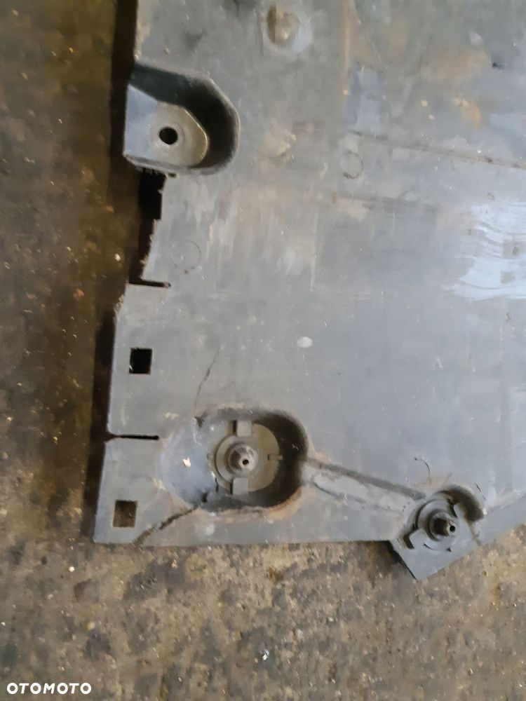 audi a4 b8 a5 osłona płyta podłogi podwozia prawa - 14