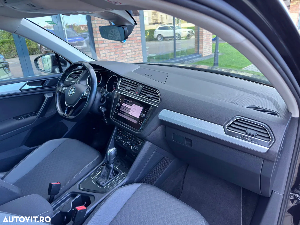 Volkswagen Tiguan - 10