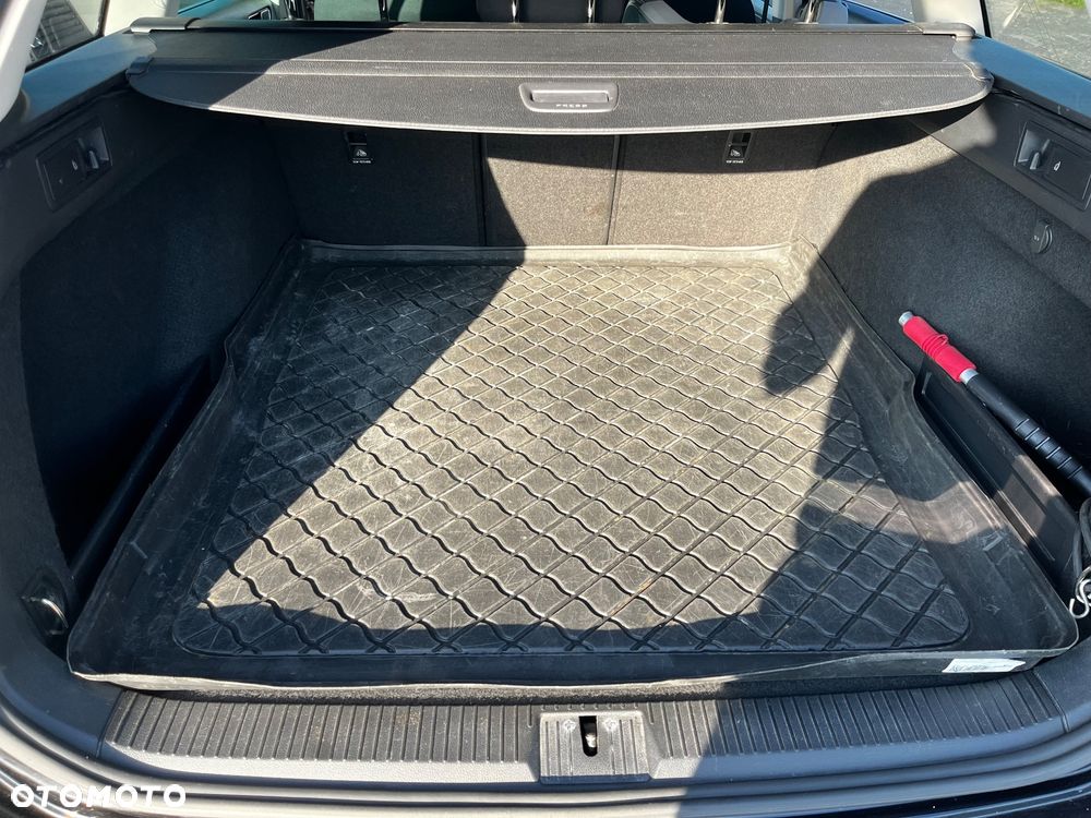 Volkswagen Passat 2.0 TDI SCR Comfortline DSG - 13