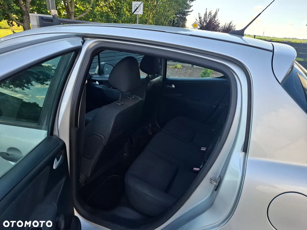 Peugeot 207 1.4 Trendy - 14