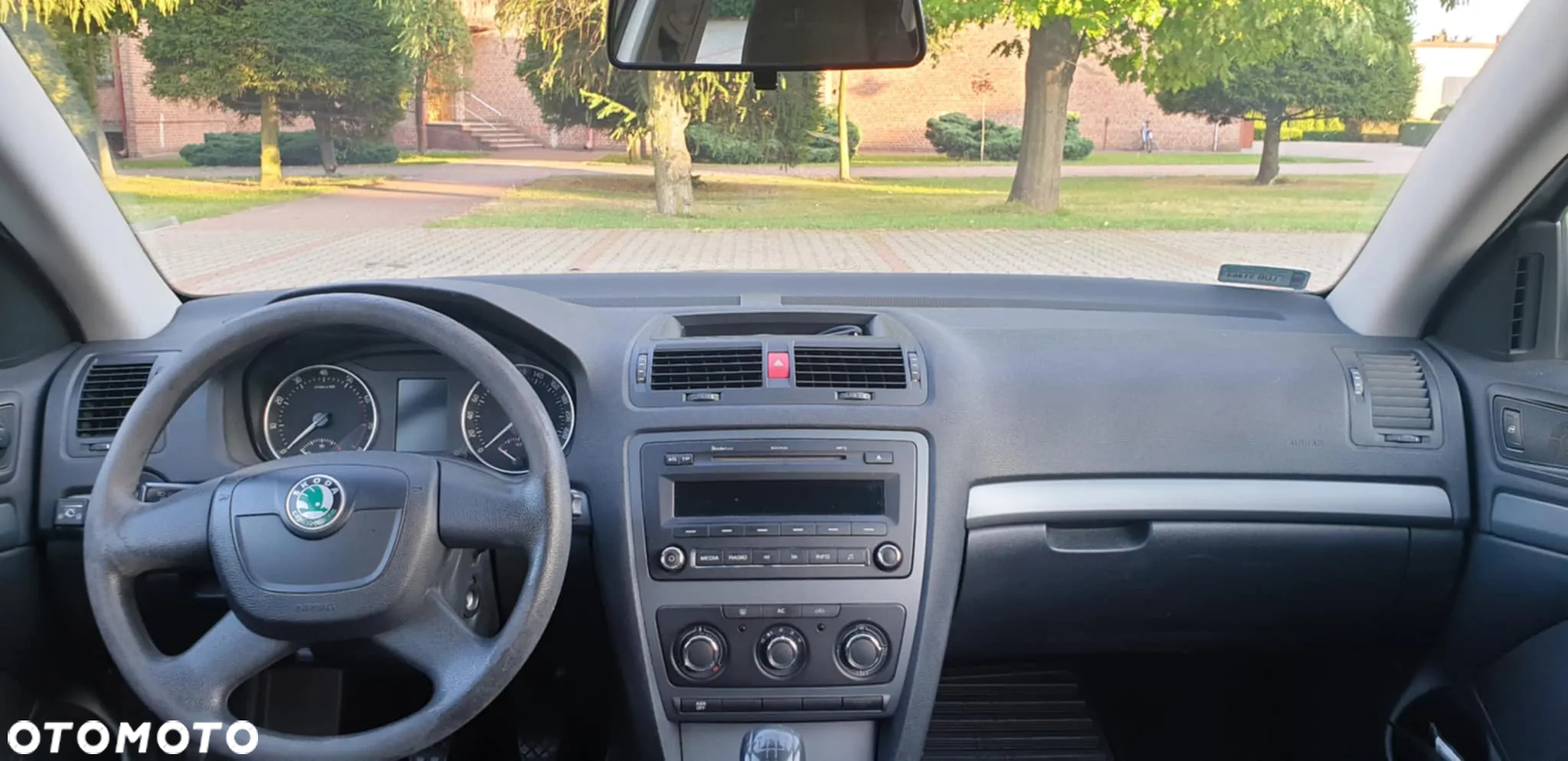 Skoda Octavia 1.6 Tour Classic - 6