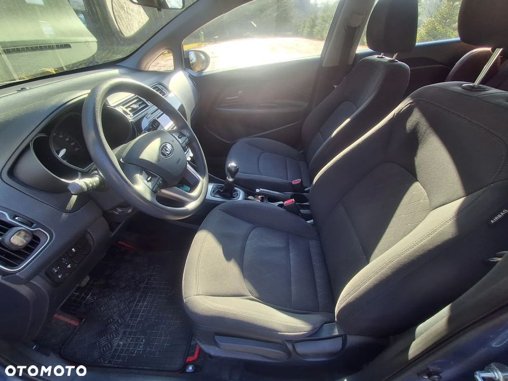 Kia Rio 1.2 Business Line - 11