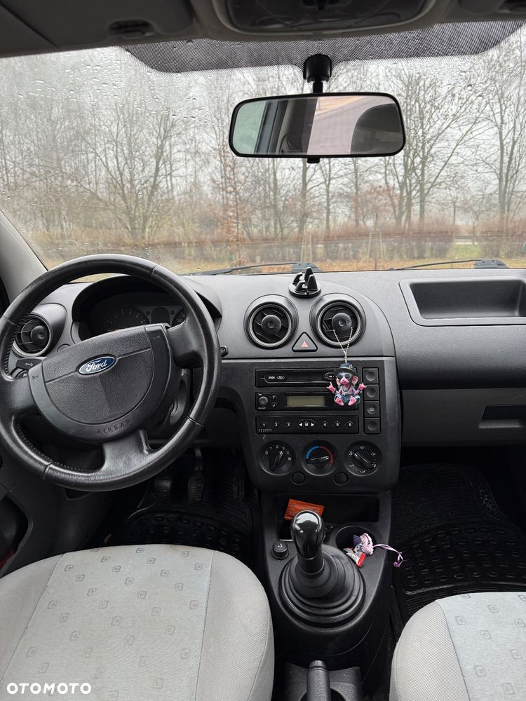 Ford Fiesta ver-1-3 - 6
