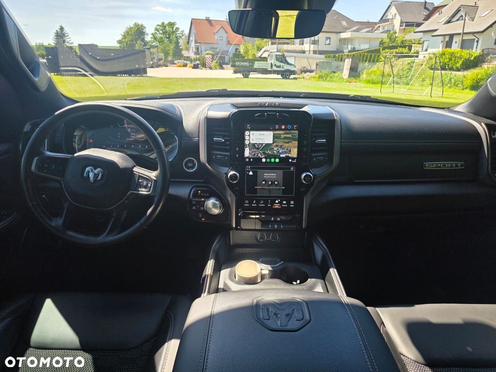 Dodge RAM 5.7 4x4 - 35