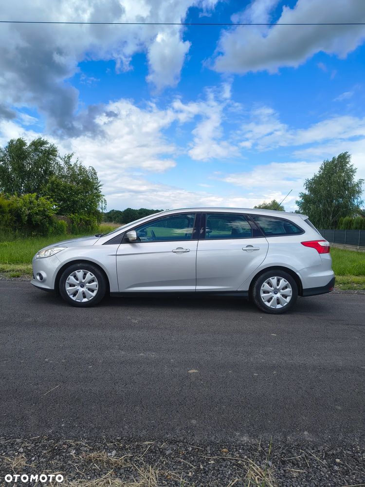 Ford Focus 1.6 TDCi DPF Champions Edition - 4