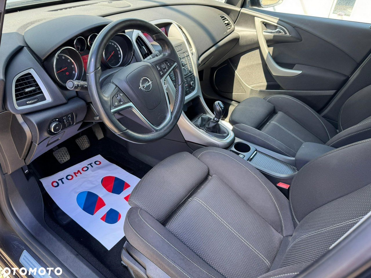 Opel Astra - 16