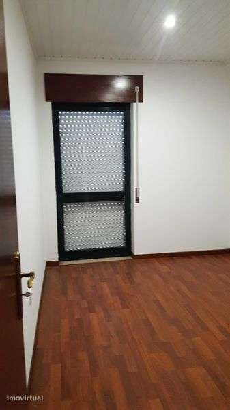 apartamento T2  em Alcanena  completamente remodelado - Grande imagem: 3/12