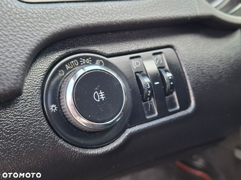 Opel Insignia 2.0 CDTI Sport - 31