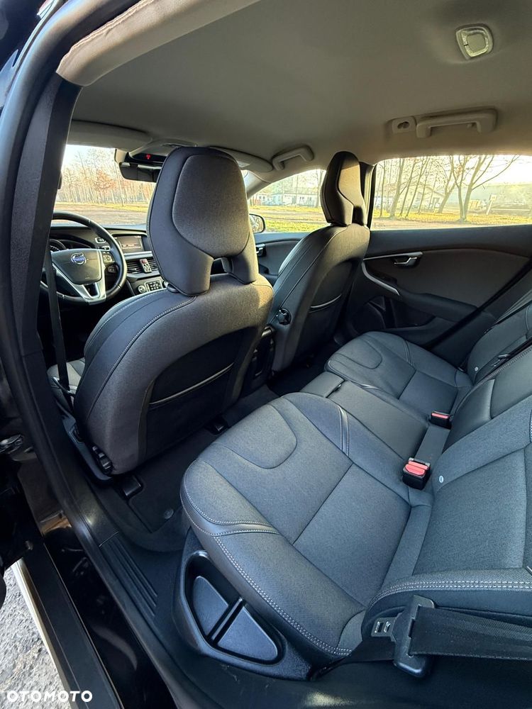 Volvo V40 Cross Country D2 - 10