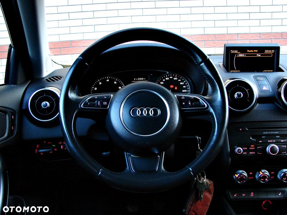 Audi A1 Sportback 1.2 TFSI S line edition m S line Sportpaket - 27