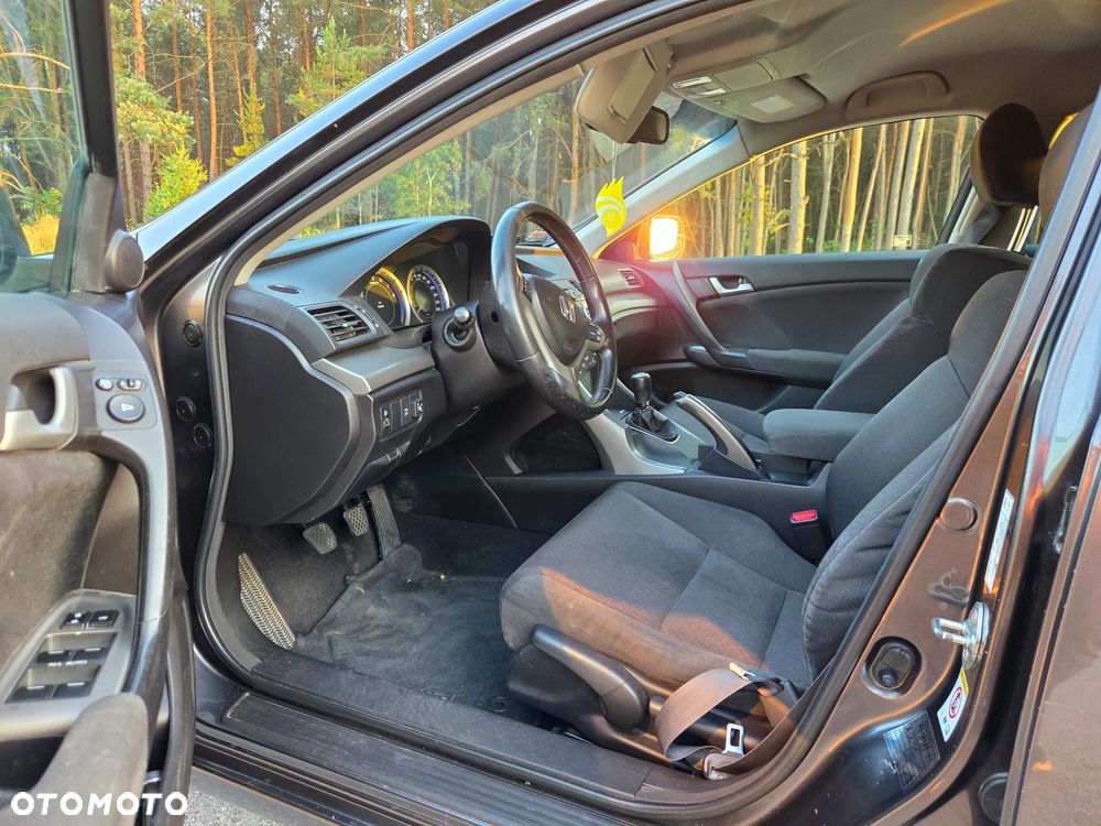 Honda Accord 2.0 Comfort - 11