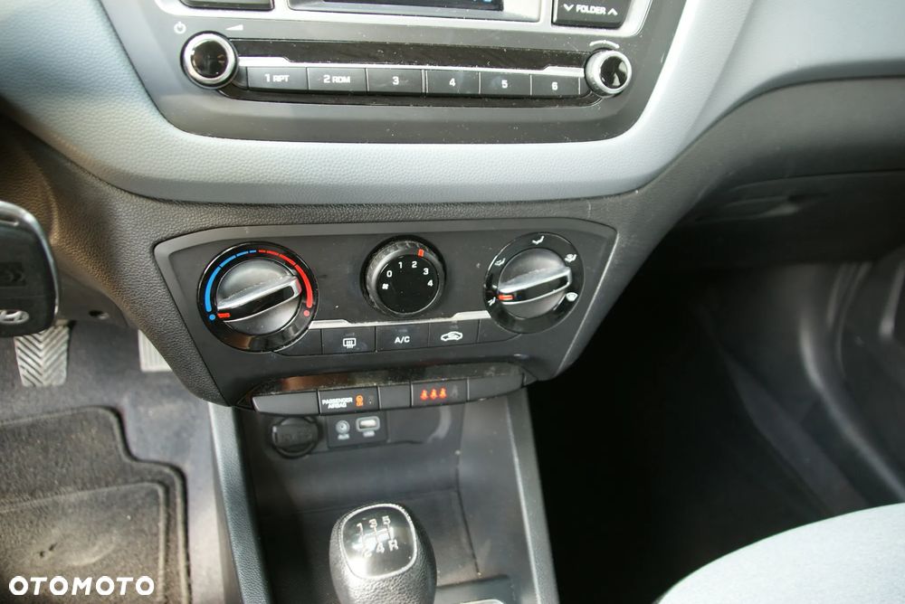Hyundai i20 - 16