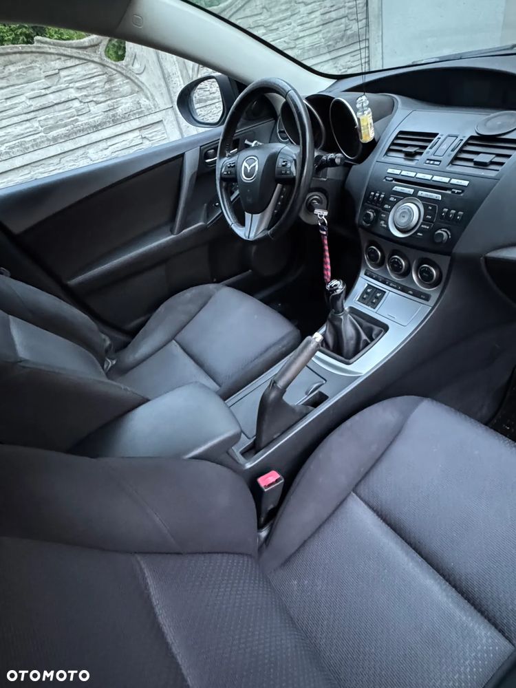 Mazda 3 - 6
