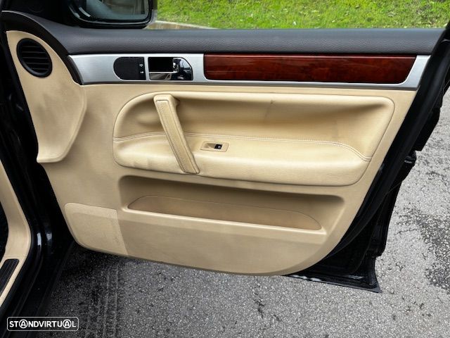 VW Touareg 2.5 TDi Tiptronic - 13