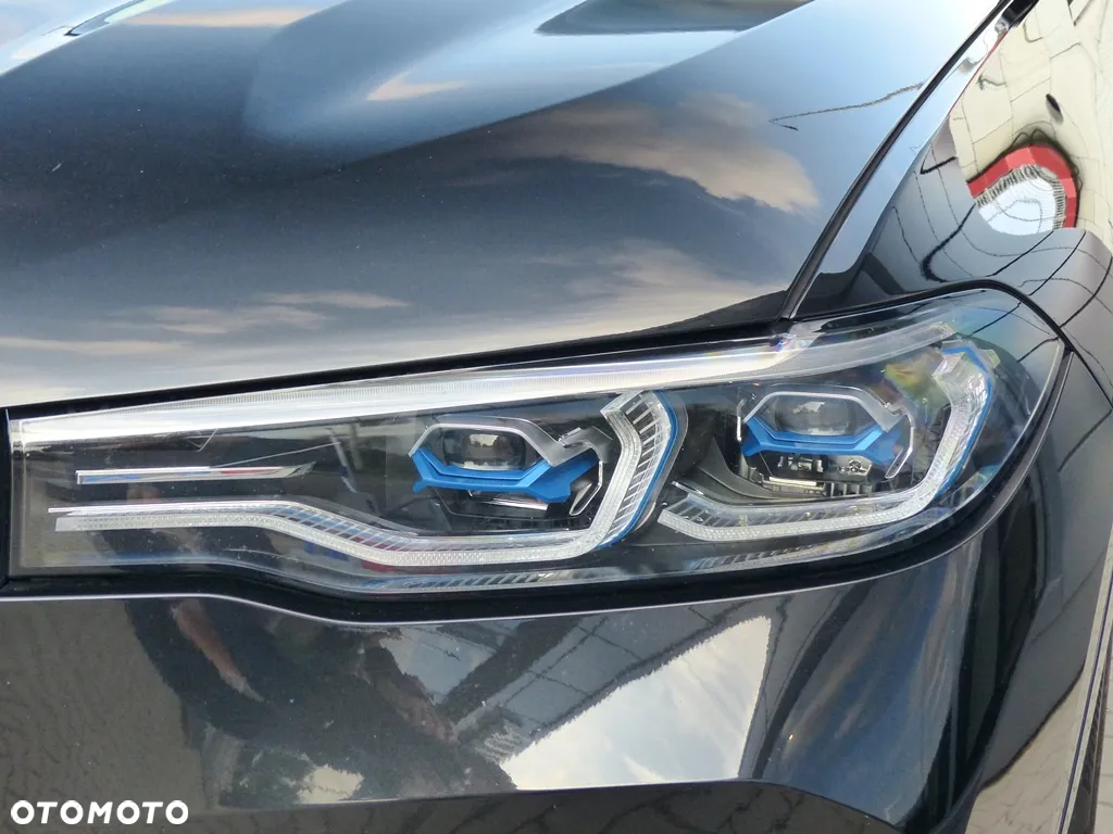 BMW X7 M50i sport - 11