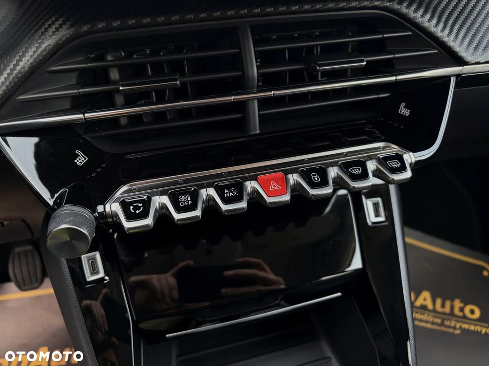 Peugeot 2008 1.2 PureTech Allure Pack S&S - 31