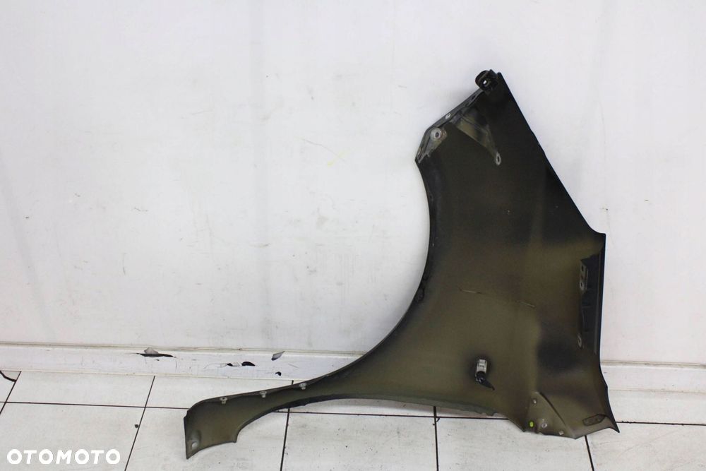 NISSAN NOTE E11 06R- BŁOTNIK PRAWY PRZÓD PRZEDNI Z11 - 2