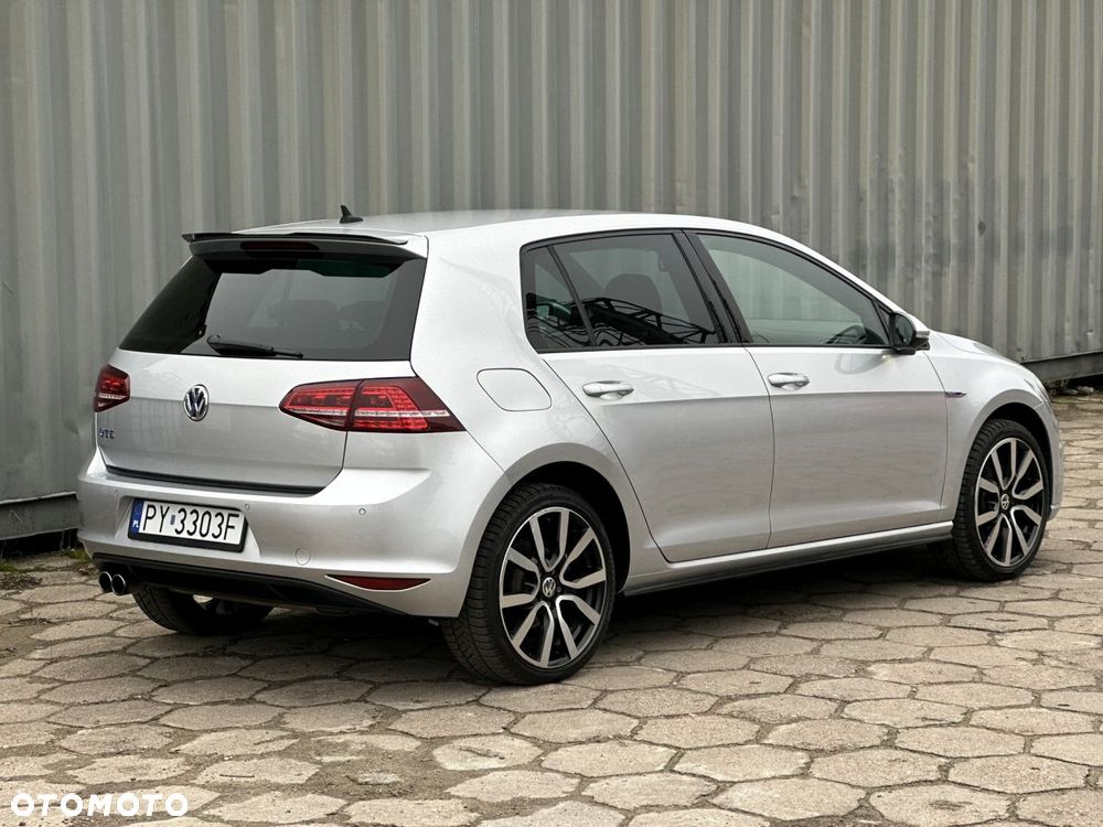 Volkswagen Golf 1.4 GTE Plug-In-Hybrid DSG - 4