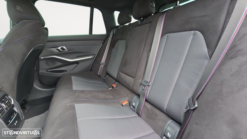 BMW 330 e Touring Pack Desportivo M Pro Auto - 14