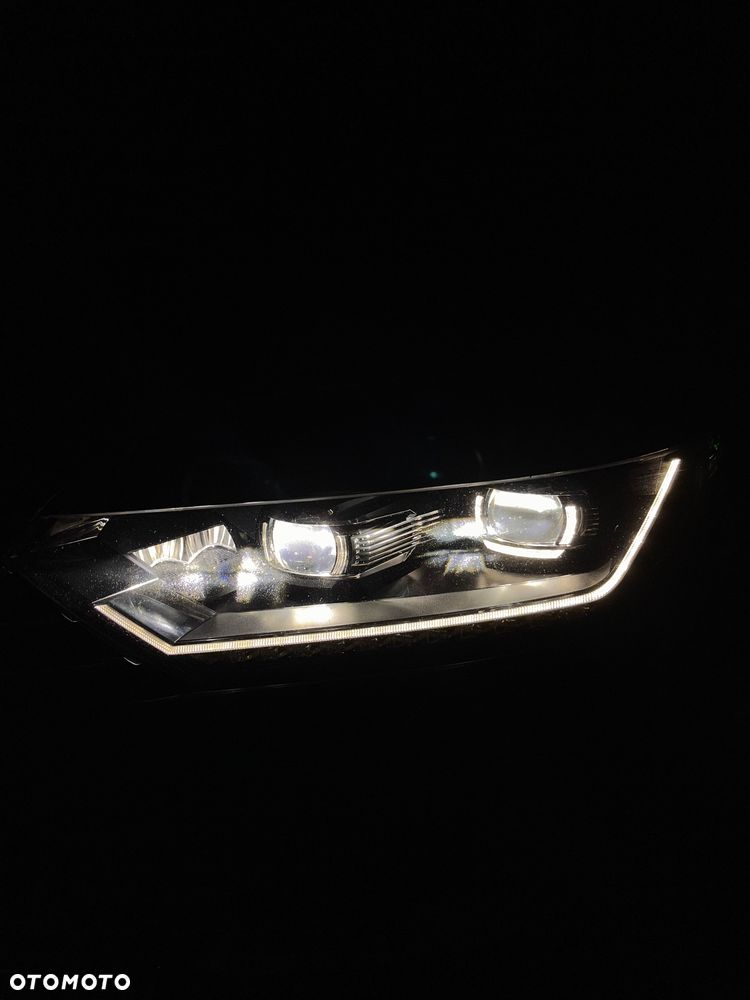 Volkswagen Passat 1.8 TSI BMT Highline DSG - 17