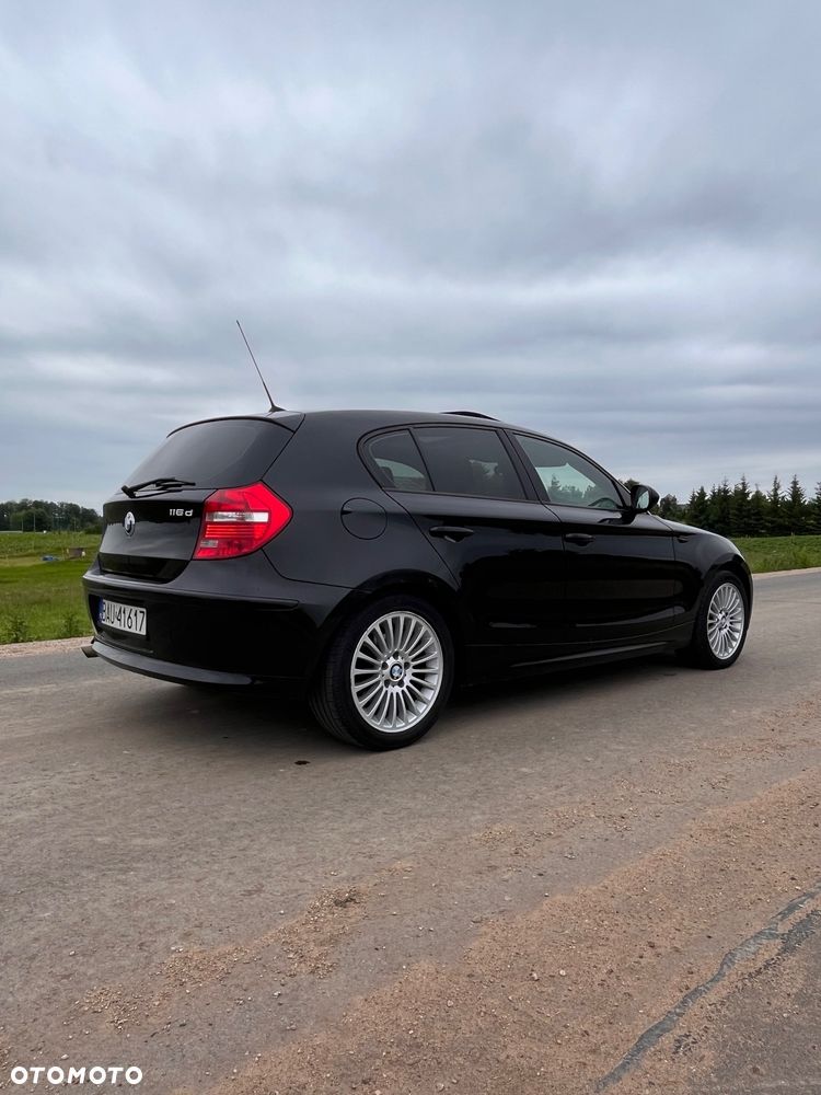 BMW Seria 1 116d - 4