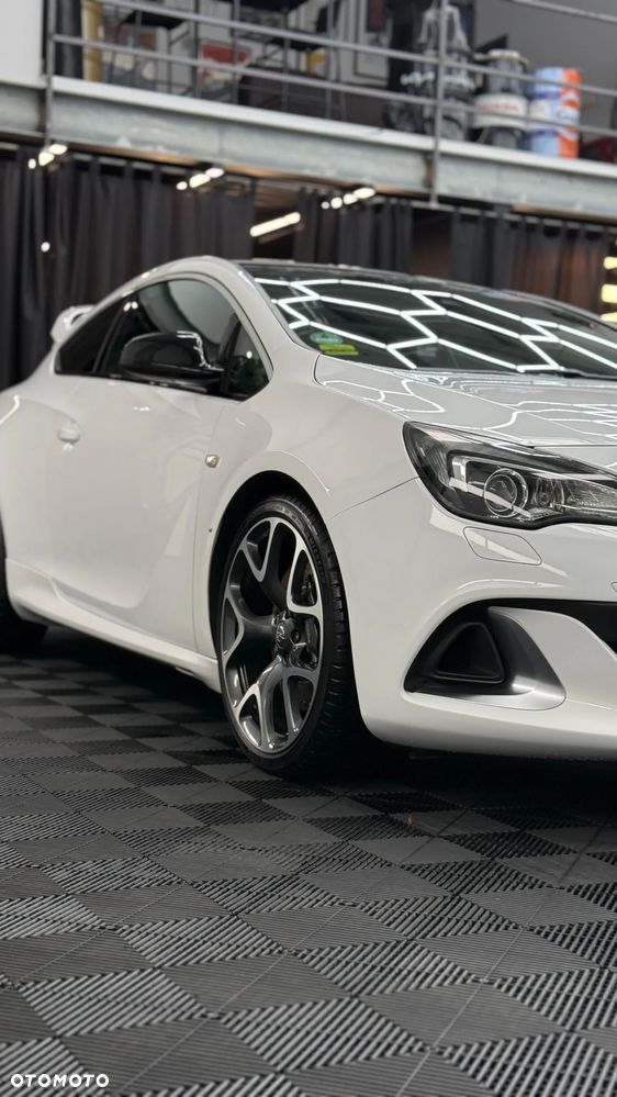 Opel Astra OPC - 2
