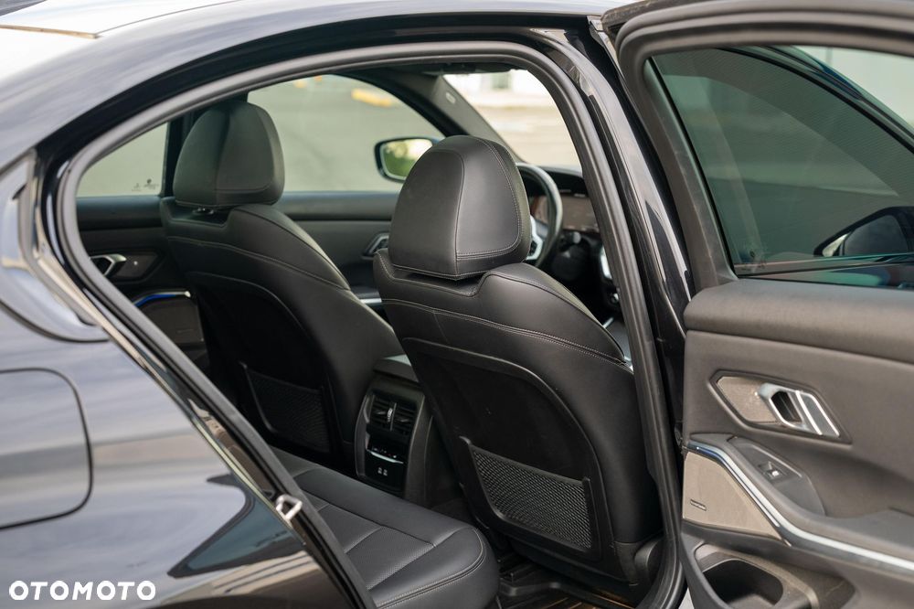 BMW Seria 3 - 29