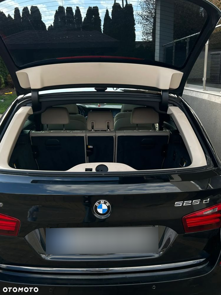 BMW Seria 5 525d xDrive Luxury Line - 10