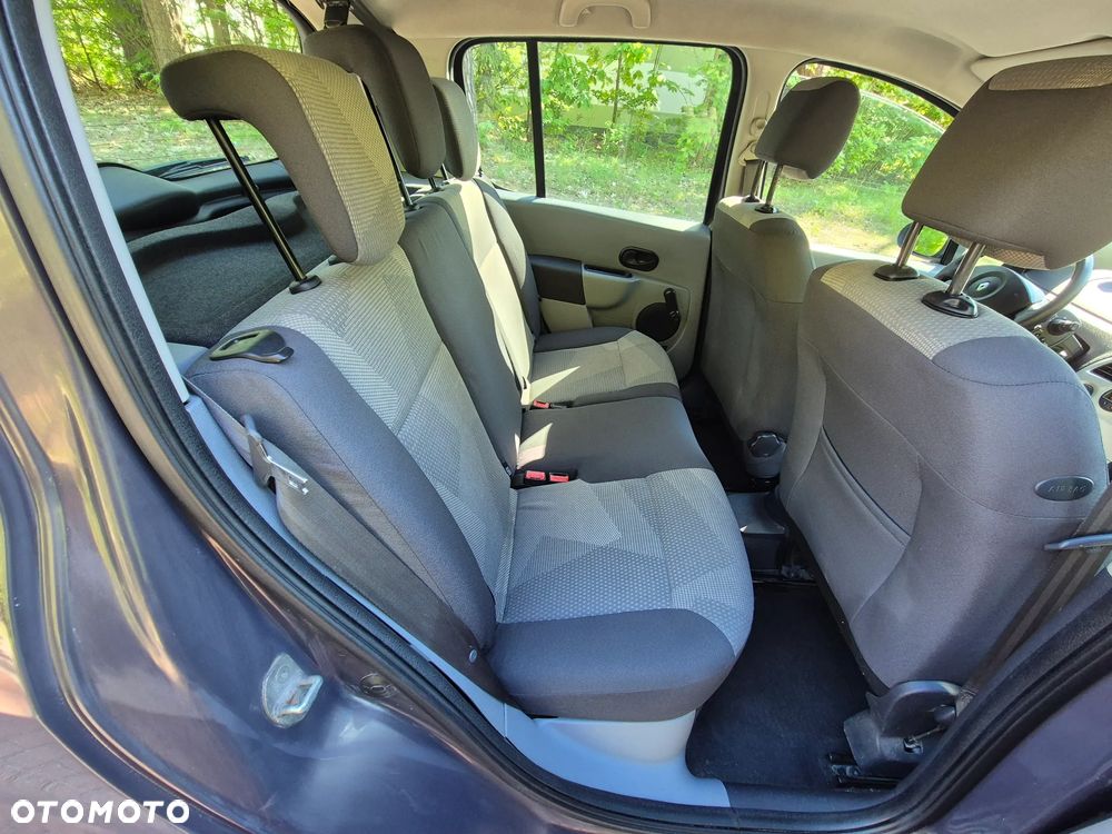 Renault Modus - 21