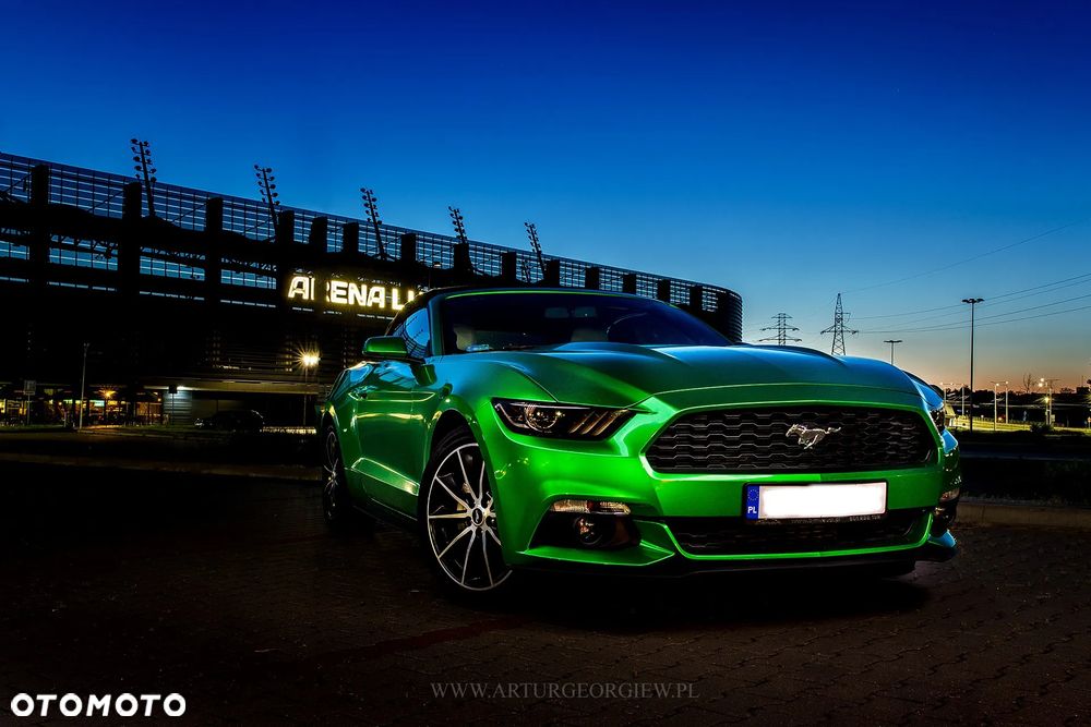 Ford Mustang - 3