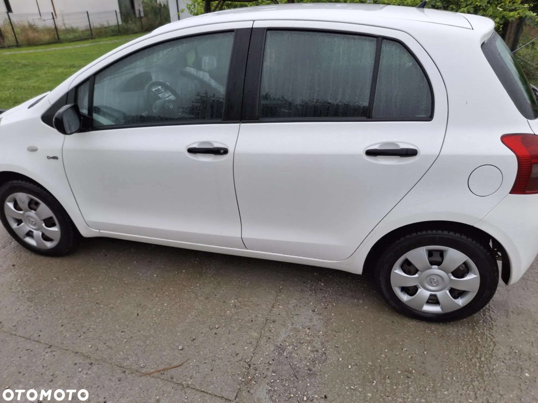 Toyota Yaris - 4
