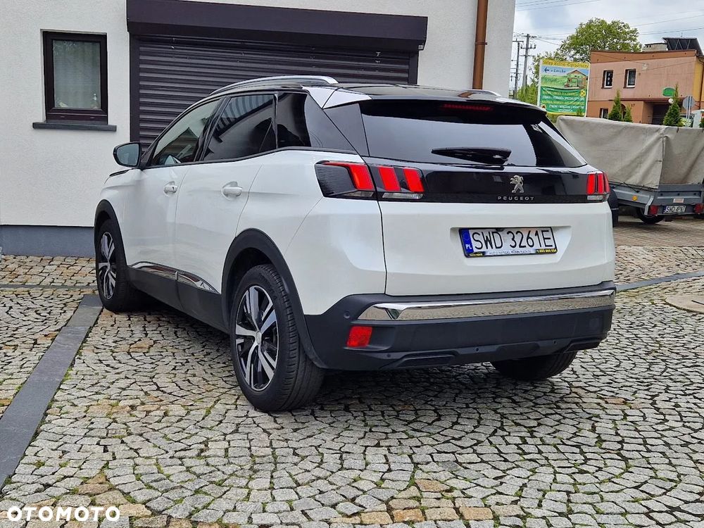Peugeot 3008 PureTech 130 Stop & Start GPF Allure - 11