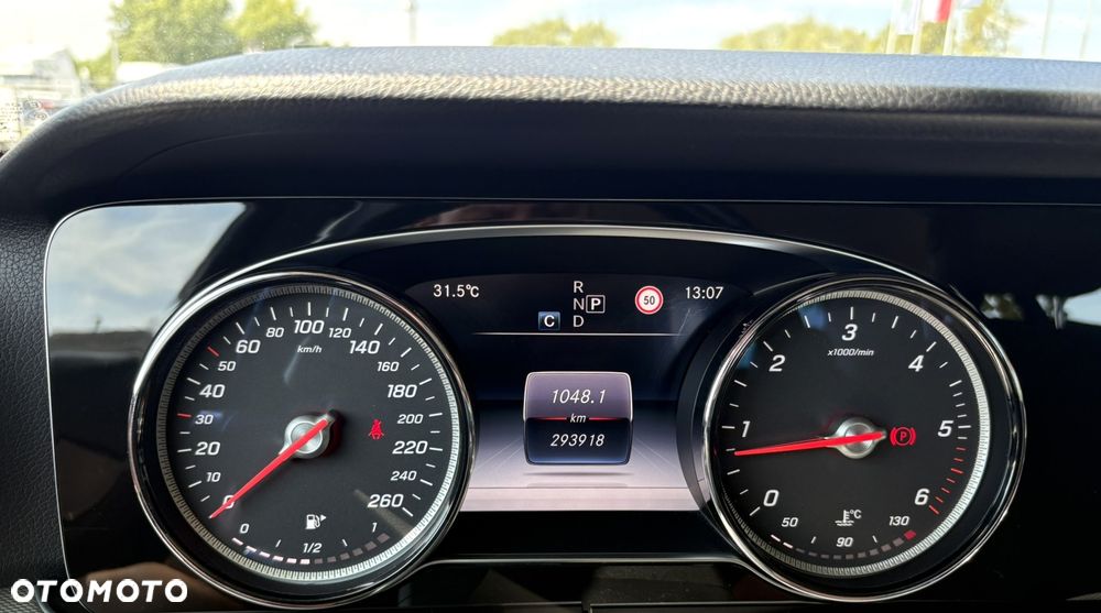 Mercedes-Benz Klasa E 220 d 9G-TRONIC - 14