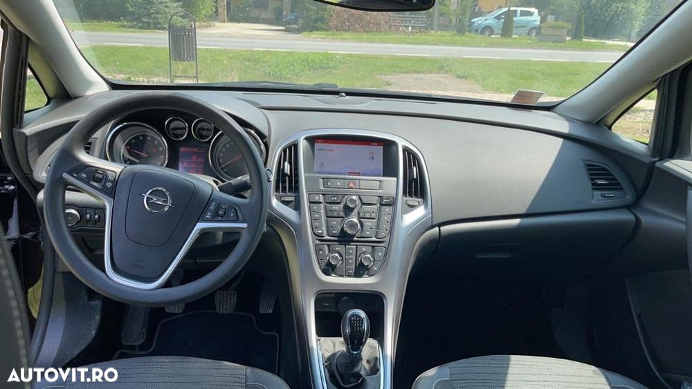 Opel Astra 1.4 Turbo ECOTEC Start/Stop Cosmo - 4