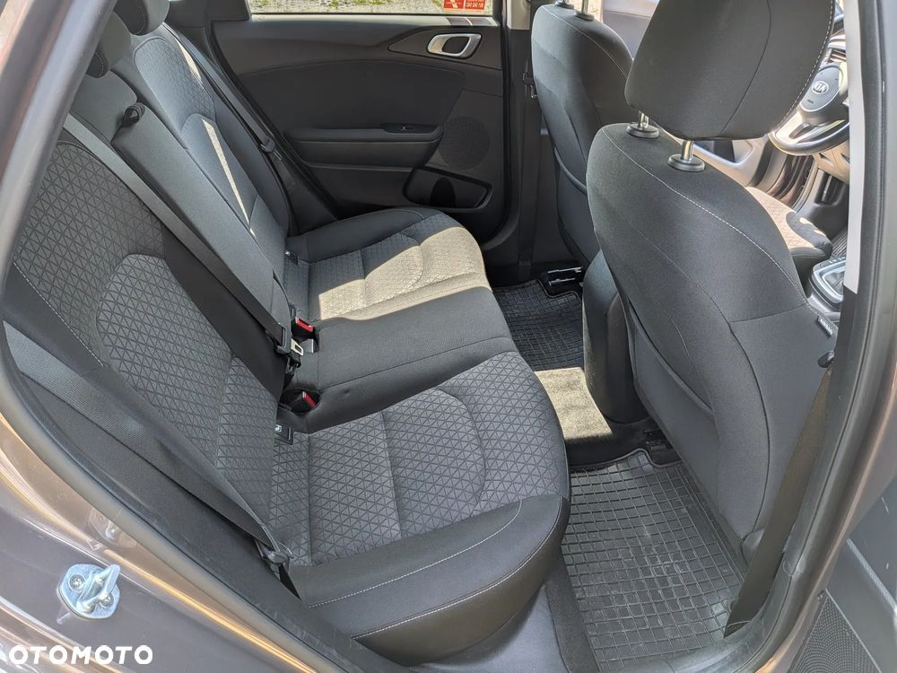 Kia Ceed 1.4 T-GDI L DCT - 23