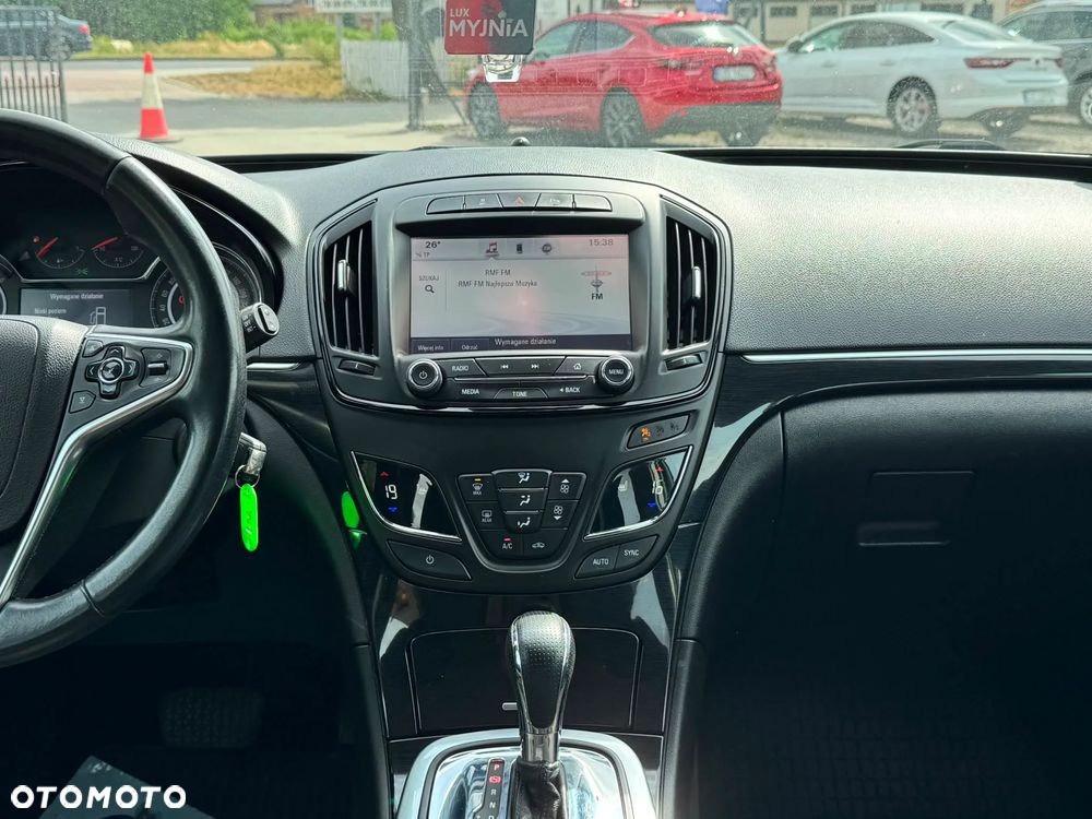 Opel Insignia - 22