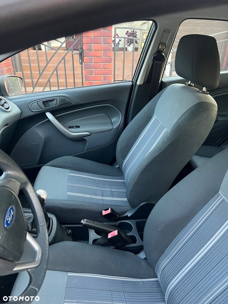 Ford Fiesta 1.25 Ambiente - 9