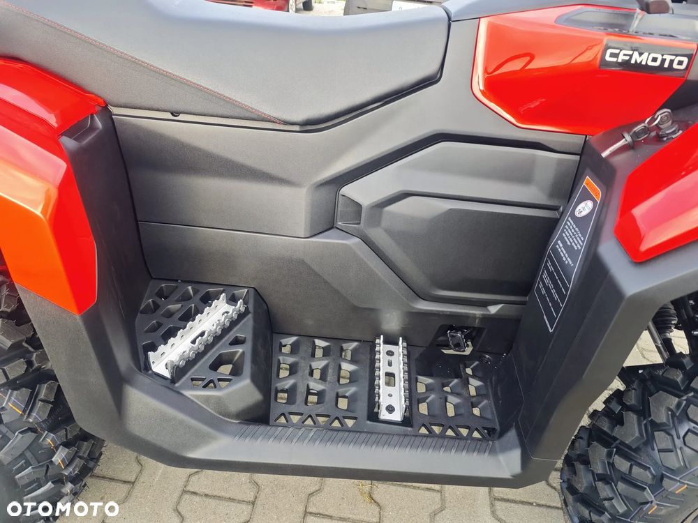 CFMoto CForce - 18