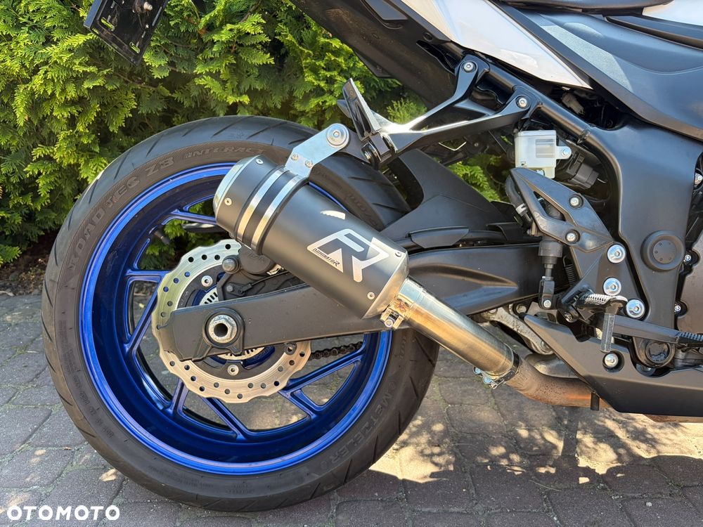 Suzuki GSX - 4