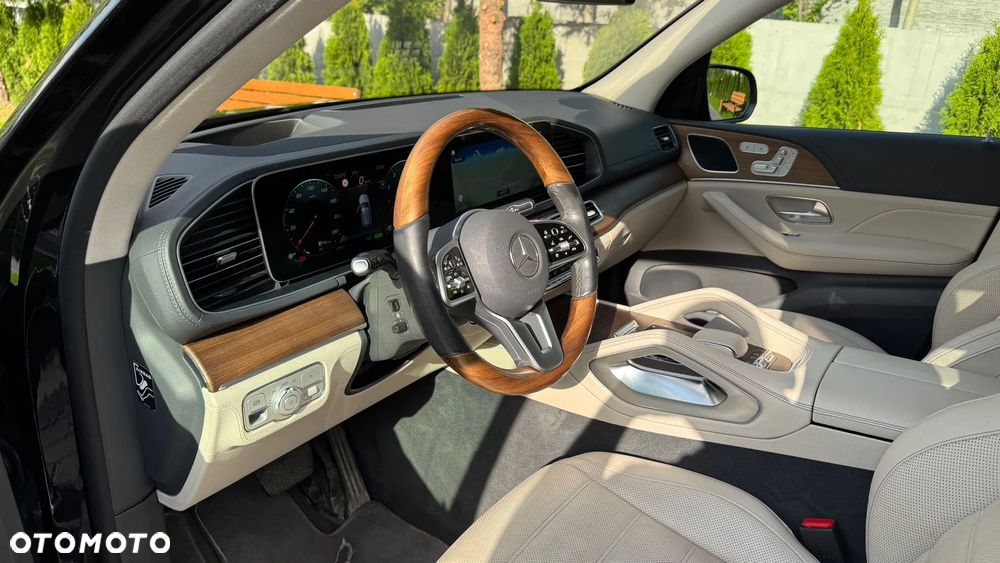 Mercedes-Benz GLE - 19