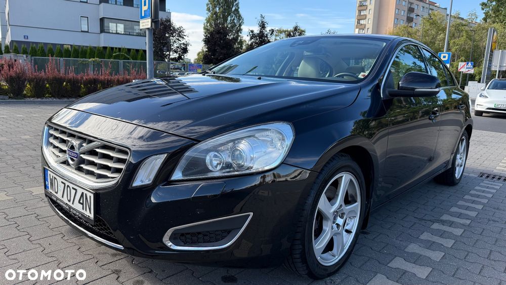 Volvo S60 - 1