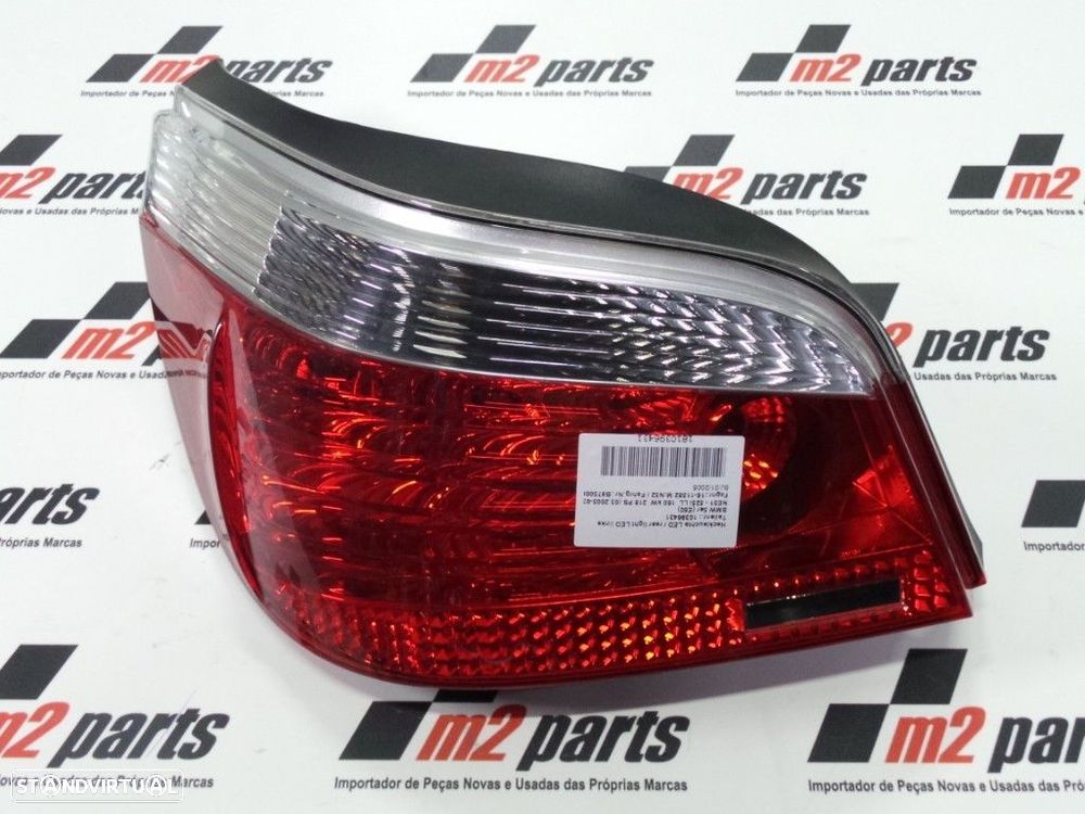 Farolim Esquerdo Seminovo/ Original BMW 5 (E60) 63217165737 - 1